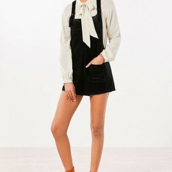 silence + noise Pants - Silence + Noise UO Velvet Corduroy Romper Shortall